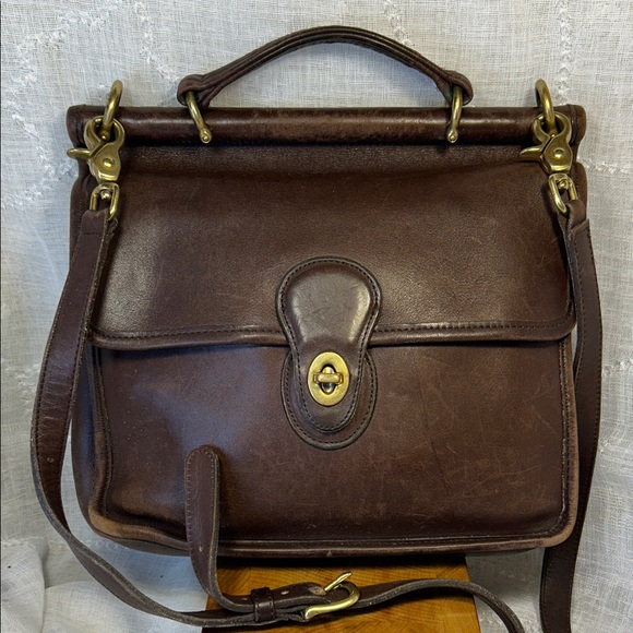 Coach leather vintage high quality satchel pocketbook bag - Picture 1 of 16